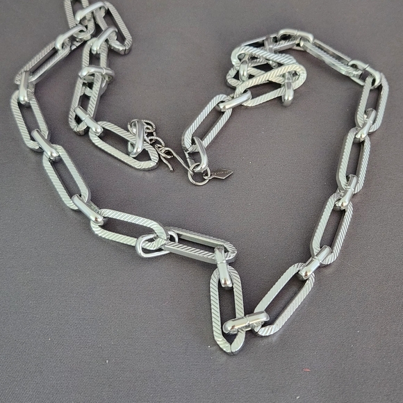 Sarah Coventry Silver-Tone Textured Link Necklace - Picture 3 of 3